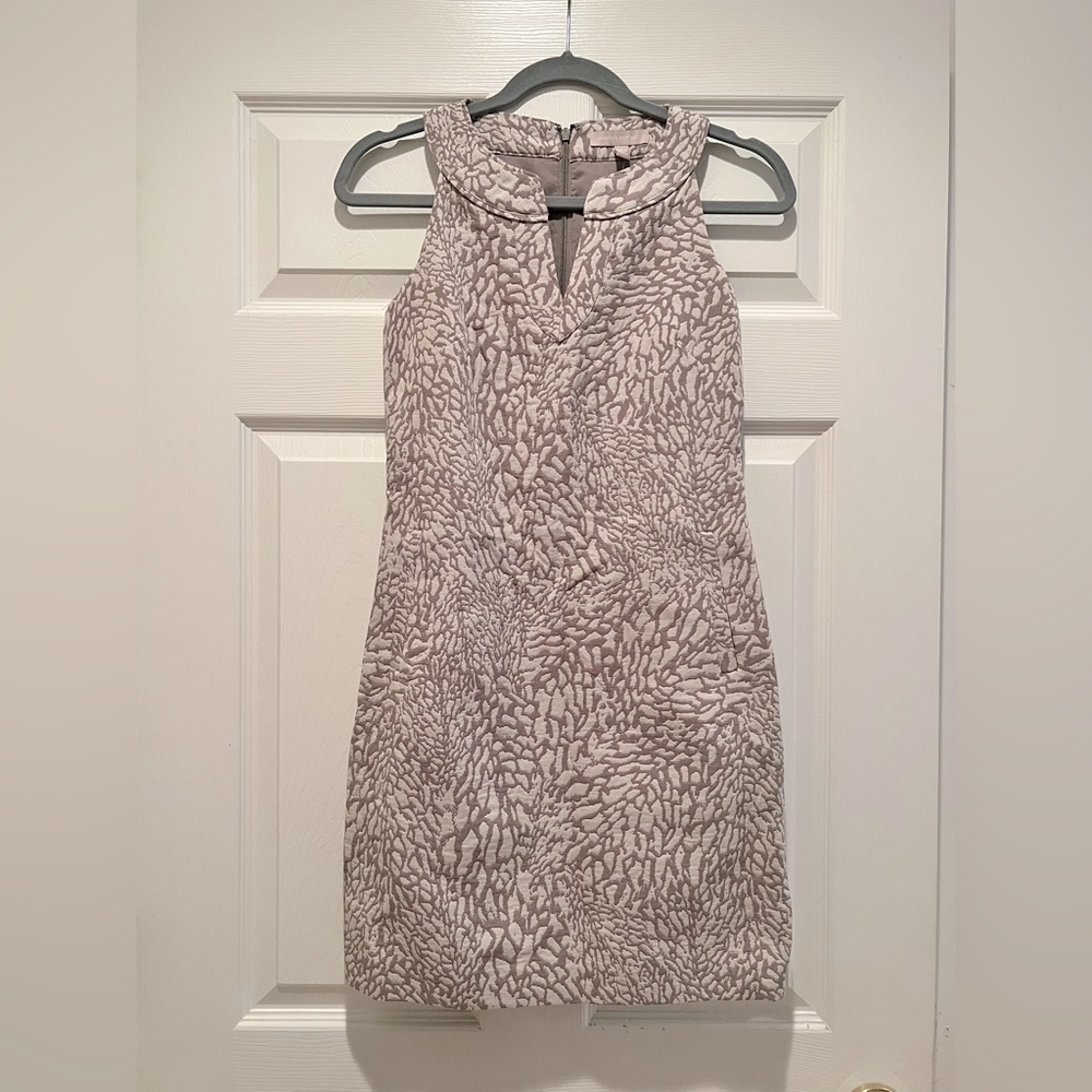 Banana Republic NWT Womens High Neck Sleeveless Teakwood Print Taupe Grey Dress